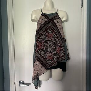 Le Chateau Y2K Halter Top Geometric Print Asymmetric Tunic Style Tank Top